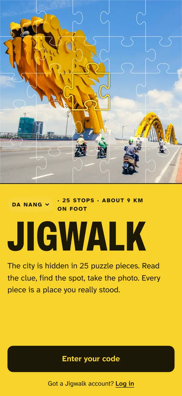 Pick a city: the Đà Nẵng start screen.